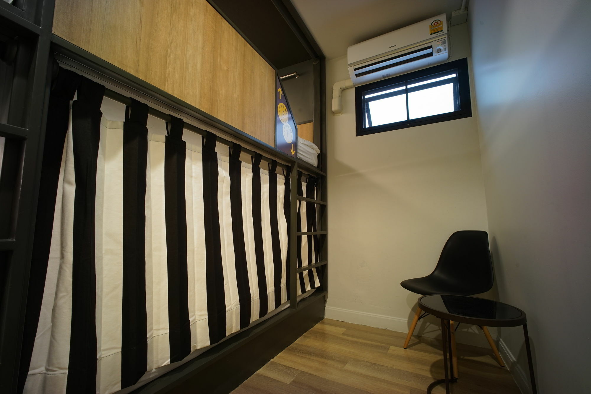 Brb Hostel Bangkok Silom Екстер'єр фото