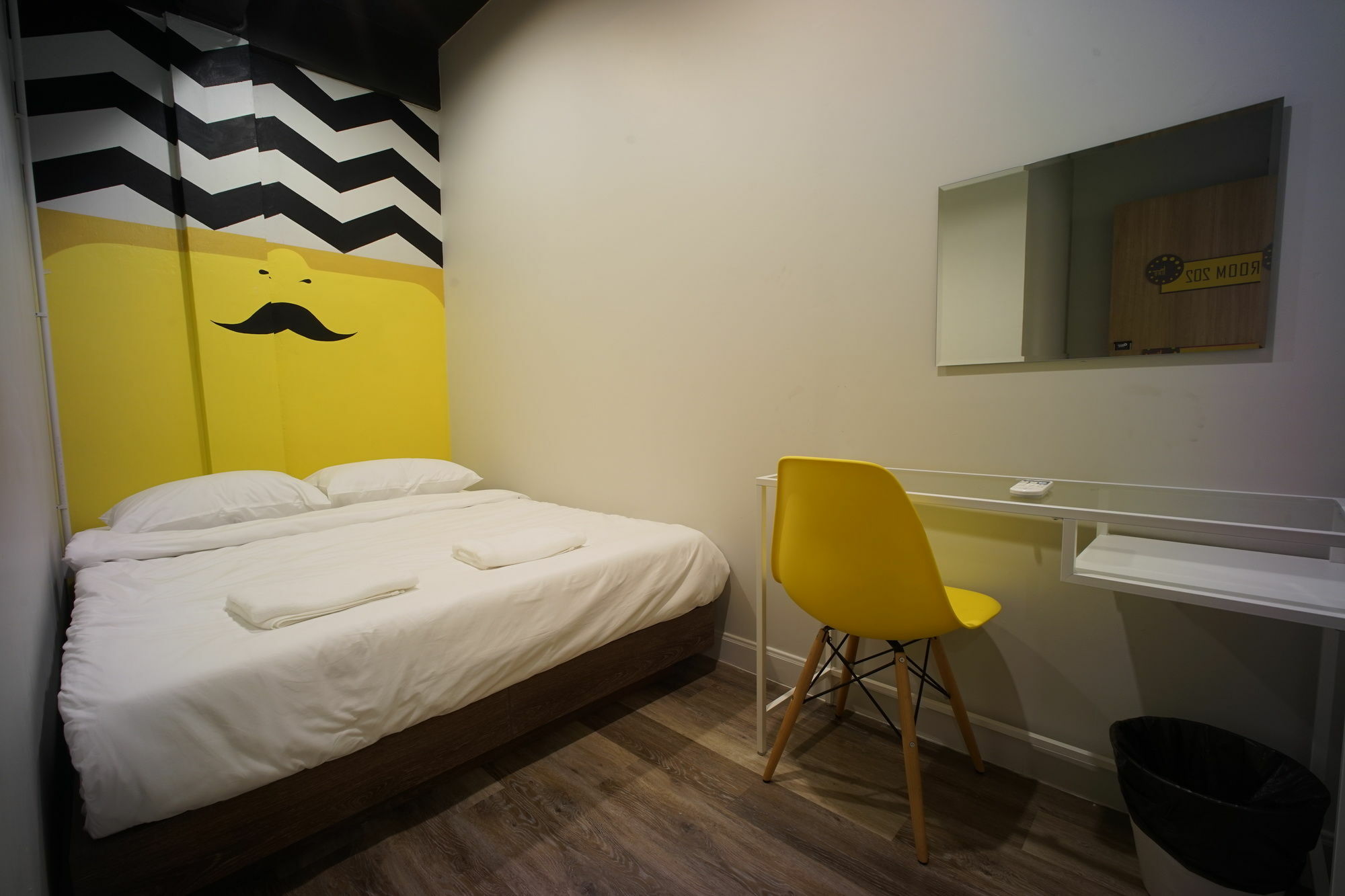 Brb Hostel Bangkok Silom Екстер'єр фото