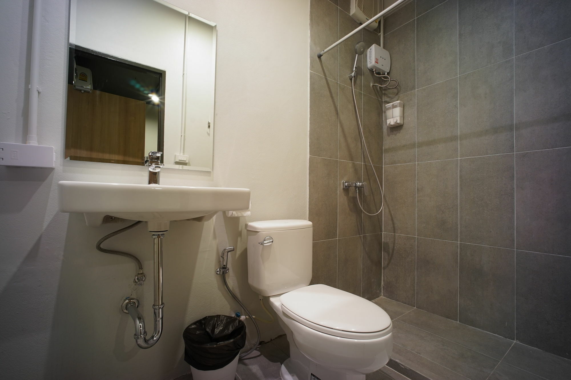 Brb Hostel Bangkok Silom Екстер'єр фото